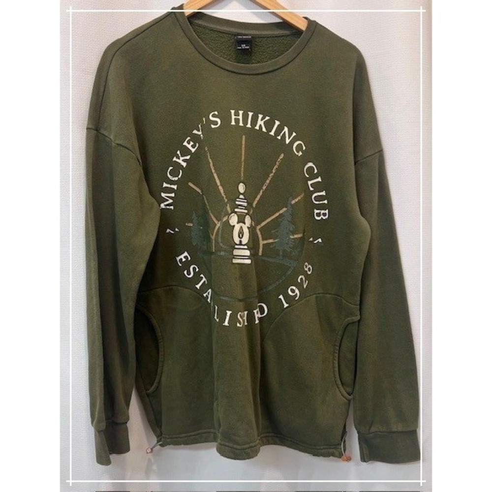 Disney Our Universe Mickey's Hiking Club Green Sweatshirt Womens Size L